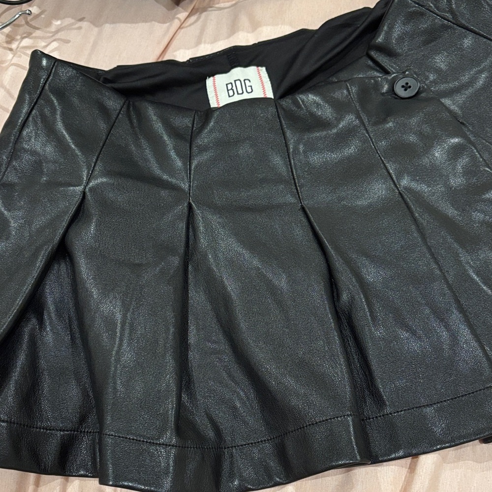 BDG Shiny Black Pleated leather look Skirt